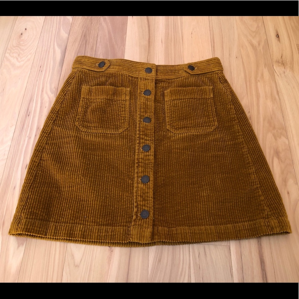 Madewell size 2 brown corduroy button down skirt